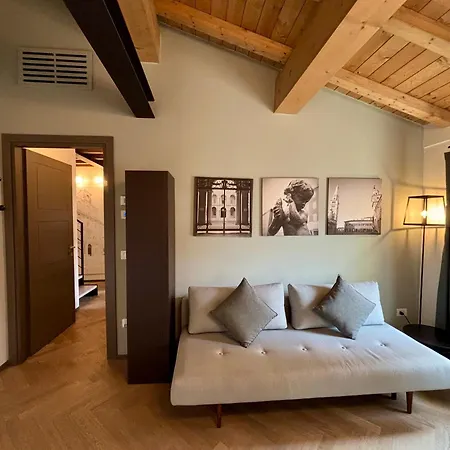 Appartamento Saragozza A Due Passi Da Piazza Grande - Wifi E Parcheggio Gratuito