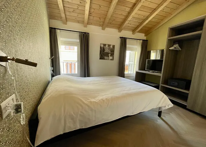 Saragozza A Due Passi Da Piazza Grande - Wifi E Parcheggio Gratuito Appartement *