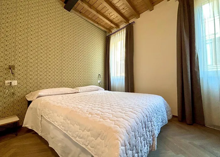 Saragozza A Due Passi Da Piazza Grande - Wifi E Parcheggio Gratuito Appartement *