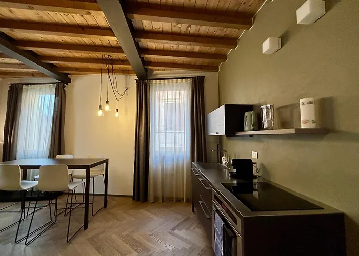 Saragozza A Due Passi Da Piazza Grande - Wifi E Parcheggio Gratuito Appartement