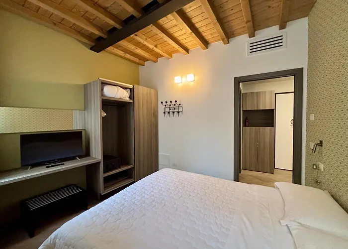 Saragozza A Due Passi Da Piazza Grande - Wifi E Parcheggio Gratuito Appartement *