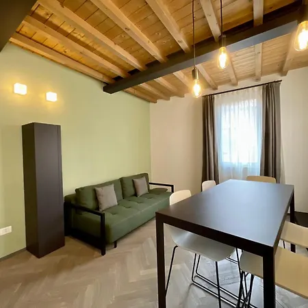 Saragozza A Due Passi Da Piazza Grande - Wifi E Parcheggio Gratuito Apartment *