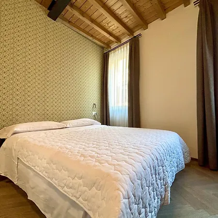 Saragozza A Due Passi Da Piazza Grande - Wifi E Parcheggio Gratuito Apartamento *