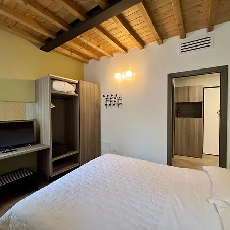 Saragozza A Due Passi Da Piazza Grande - Wifi E Parcheggio Gratuito דירה *