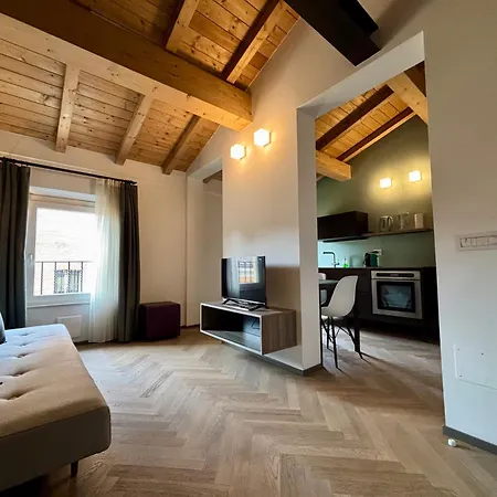 Saragozza A Due Passi Da Piazza Grande - Wifi E Parcheggio Gratuito * Módena