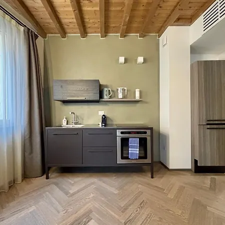 Saragozza A Due Passi Da Piazza Grande - Wifi E Parcheggio Gratuito