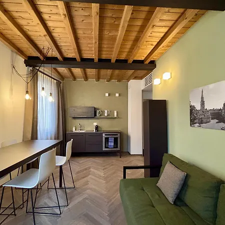 Saragozza A Due Passi Da Piazza Grande - Wifi E Parcheggio Gratuito Apartamento *