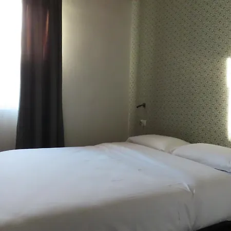 Saragozza A Due Passi Da Piazza Grande - Wifi E Parcheggio Gratuito Apartment Modena