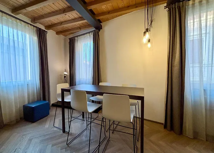 Saragozza A Due Passi Da Piazza Grande - Wifi E Parcheggio Gratuito Apartment Modena