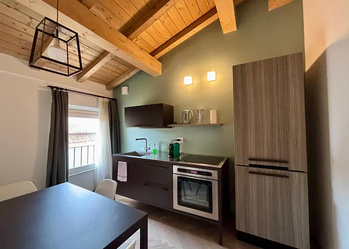 Apartment Saragozza A Due Passi Da Piazza Grande - Wifi E Parcheggio Gratuito Modena