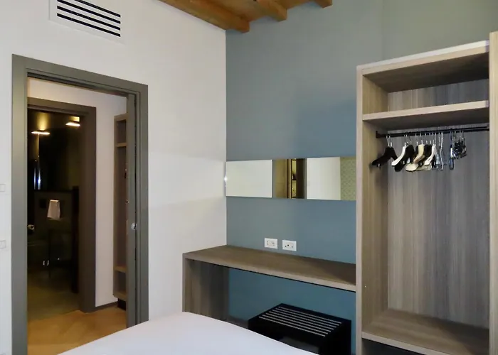 Saragozza A Due Passi Da Piazza Grande - Wifi E Parcheggio Gratuito Apartment