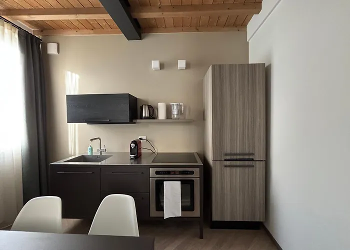 Saragozza A Due Passi Da Piazza Grande - Wifi E Parcheggio Gratuito * Modena