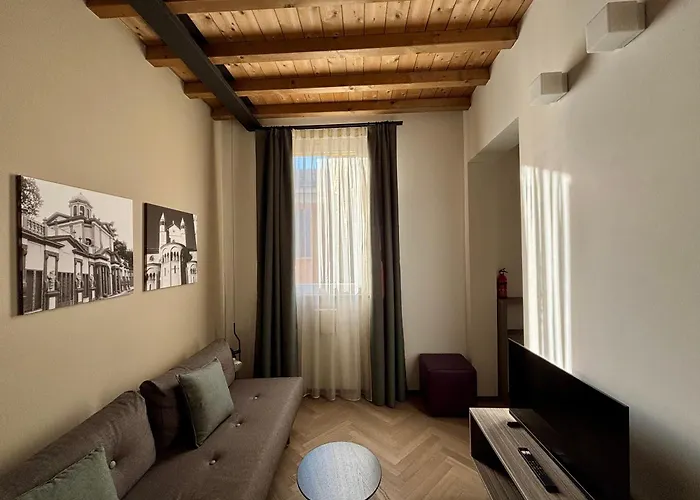 Saragozza A Due Passi Da Piazza Grande - Wifi E Parcheggio Gratuito Modena