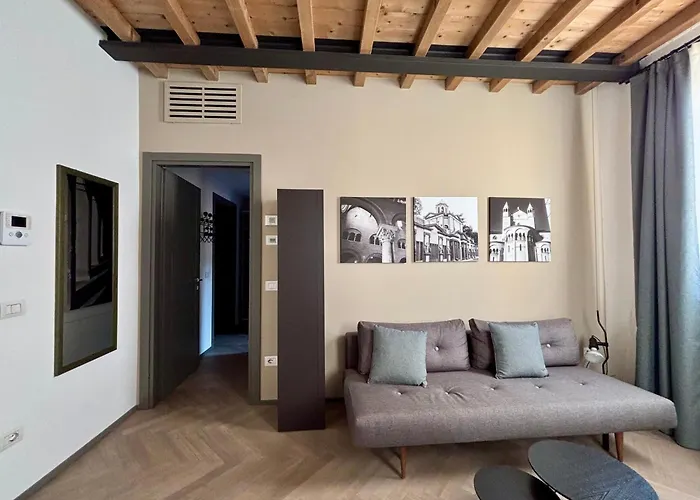 Saragozza A Due Passi Da Piazza Grande - Wifi E Parcheggio Gratuito * Modena